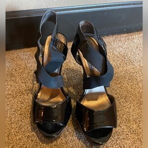 Moda strappy patent leather platform heels